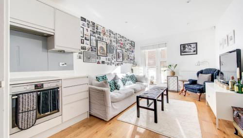 GuestReady - Lower Clapton's Artistic Retreat - Foto 5, stove