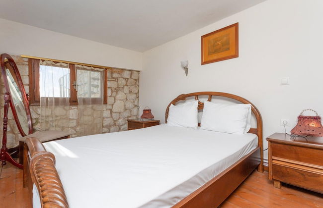 Souda Bay View Large Private Pool Walk to Beach Sea Views A C Wifi - 2119 - Foto 47