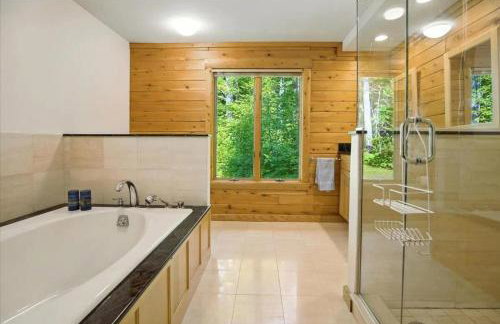 Lakefront Log Home on Huge Lake in Private Cove - Foto 29