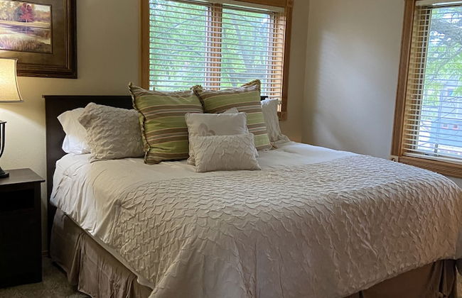 Inn on Bigfork Bay Loft 2 Bedroom - Photo 2