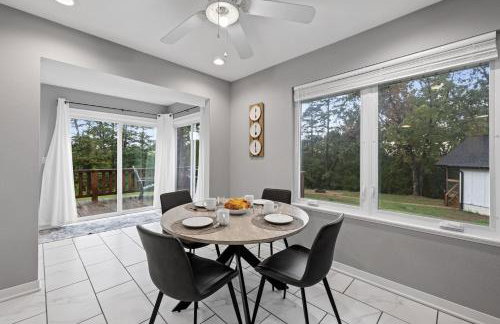 Lake Retreat Hot Tub Game Room Grill - Foto 21