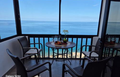 Very Romantic Seaview Apartment Patalavaca Mogán with Warm Pool - Foto 1