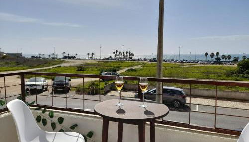 Carcavelos Surf Beach House - Foto 1