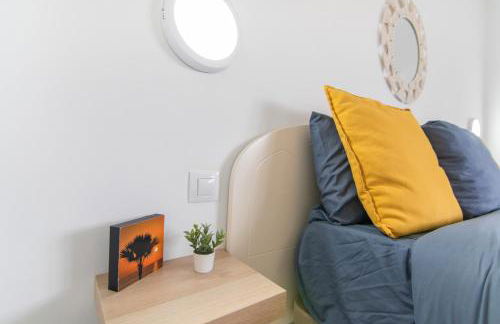 Stunning Sunset Ocean View Apt - Photo 9