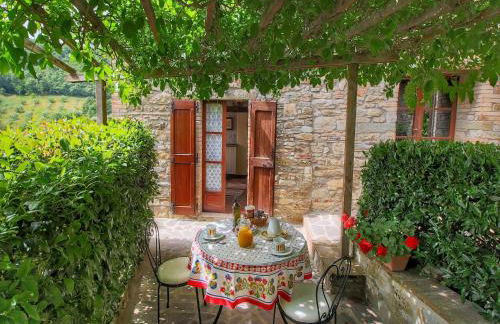 Farmhouse With Stables, Horses and the Ability to Make Horseback Riding - Photo 92