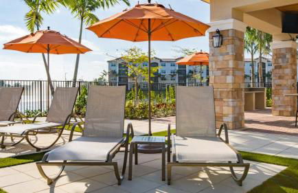 Blueground Miramar pool nr CB Smith Park MIA-156 - Foto 30