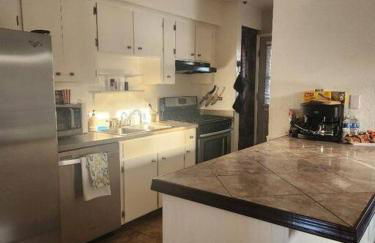 Southwestern charm - minutes from everything 3/2 - Foto 26