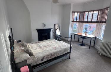 Charming 2 bed Victorian Home - Foto 7