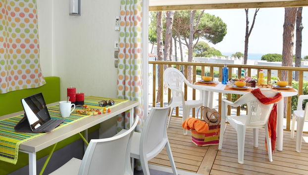 Bungalow Near Pals Beach & Pool - Foto 5, Sala de estar