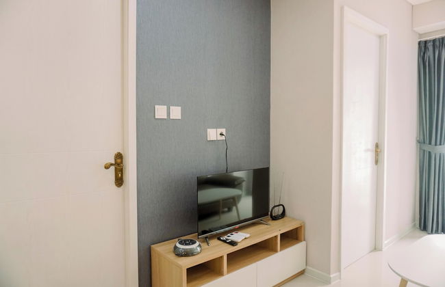 Comfort 1Br With Working Room At Daan Mogot City Apartment - Foto 19