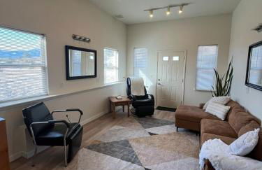 Hillside Haven Hot Tub & Stunning Mountain View - Foto 9