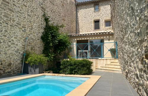 Chez Elia, pour les amoureux des vieilles pierres - Foto 6