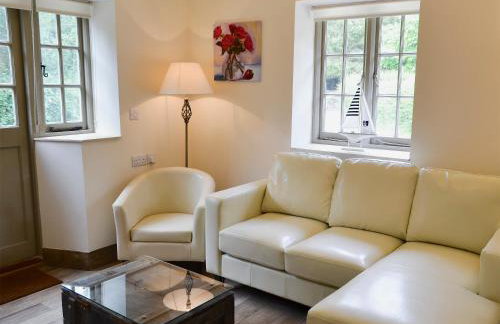 Whatley Lodge - Photo 4