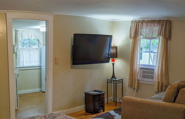 Hinckleys Dreamwood Cottages - Photo 21