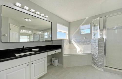 Sophisticated & Contemporary Villa-Private Pool - Foto 27