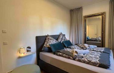 4YOUnic Glonn1 * Boxspring * Jacuzzi * Netflix*65“ - Foto 35