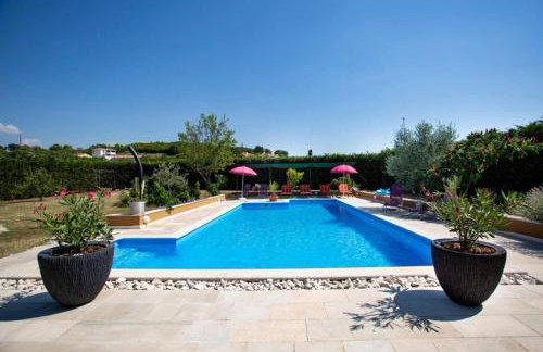 Apartments Holliday house Leylandia - Photo 36