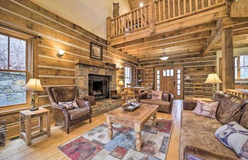 Hot Tub and Mtn Views! All-Season Escape in Franklin - Foto 5