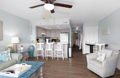 The Salty Pineapple- Ocean Views & Beach Access - Foto 46