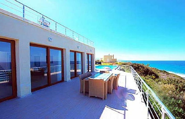 Coordinates are : 35.3480640, 33.5800703, Seacliff Villa, North Cyprus - Foto 8