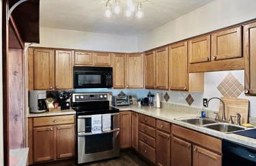 Spacious Lake Retreat for Families - Foto 49