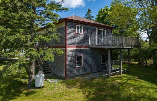 2 BR Home w/ Pondside View Backyard [Maine Escape] - Foto 9