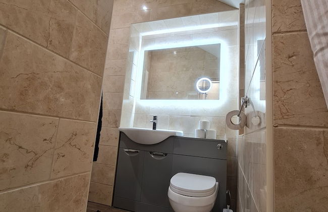 4Br Stunning Sea View Escape-near Snowdonia & Coastal Trails - Photo 25