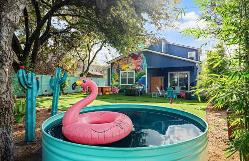 Austin Oasis Spacious 4BR Retreat with Hot Tub Cowboy Pool and Infrared Sauna Perfect for Families and Bachelorettes - Photo 28