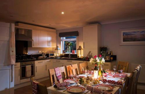 Trevone House with Hot Tub on Retallack Resort - Foto 2