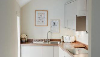 Charming Central Mews Home with Secure Parking - Foto 2