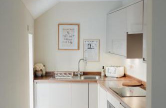 Charming Central Mews Home with Secure Parking - Foto 2