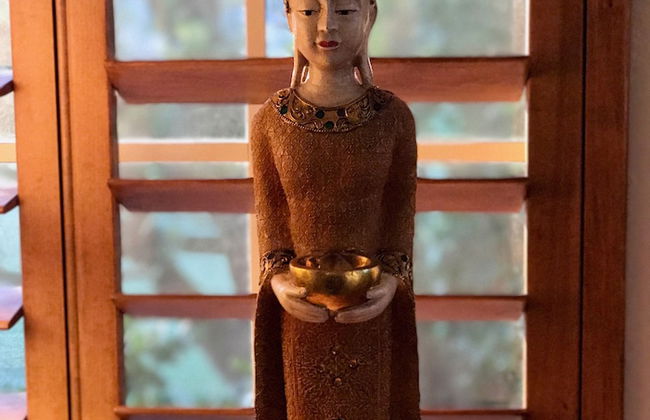 Private-Luxurious Mediterranean Villa - Photo 25