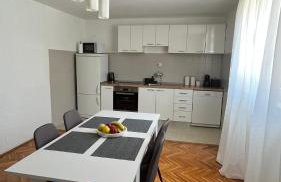 Ivan's Holiday Oasis - Foto 10