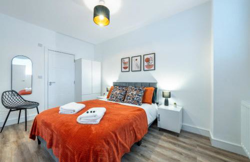 Potters Bar 2 Bed Apartment - Free Parking - Private Bathroom - Long Stay Ideal for Contractors - Foto 8