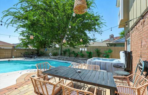 Luxury 5BR Getaway w Pool Hot Tub & Cinema - Foto 43