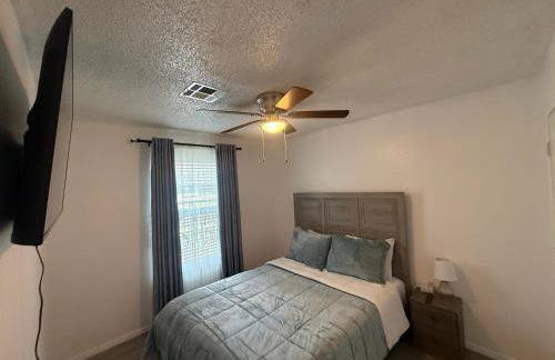 Emmanuel House - Photo 17