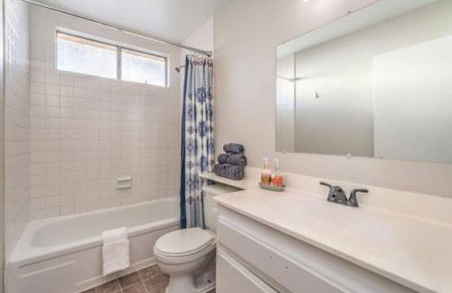 Las Vegas Strip Views Pool Jacuzzi - Foto 17