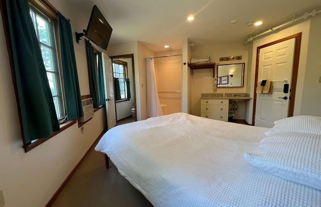 Home On The Connecticut - Photo 5