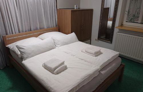 Ferienwohnung Erlangen Urlaub mitten in Franken - Foto 1