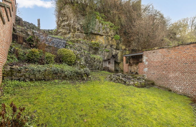 Beautiful Holiday Home in Dinant With Garden - Photo 33