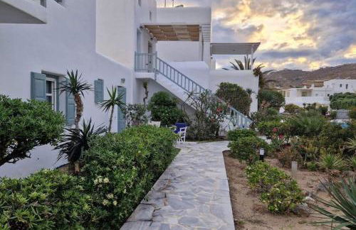 ILIOS COZY POOLHOUSE MYKONOS - Photo 16