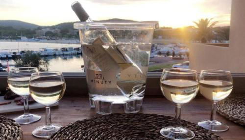 FACE MER ENTRE PLAGE ET MARINA - Foto 1