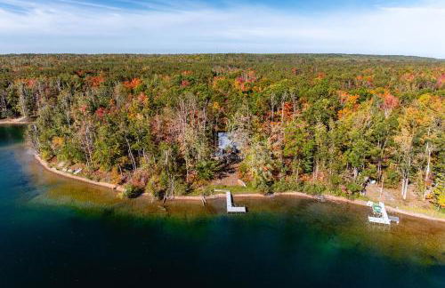 Pet-friendly Lakefront Gaylord Home with Dock! - Foto 35
