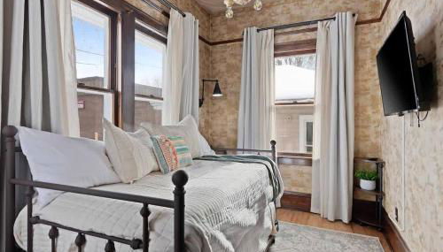 Downtown Gillett Bungalow, Fireplace, 3B, Historic - Foto 5