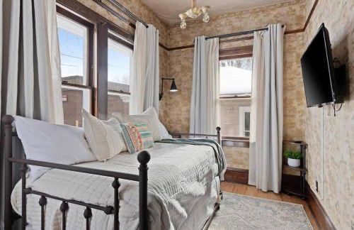 Downtown Gillett Bungalow, Fireplace, 3B, Historic - Foto 5