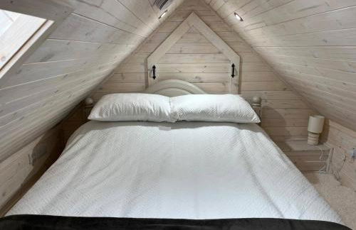 Cozy Seaside Retreat in Peterhead - Photo 3