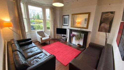 Spacious 4 Bedroom Character Home in Pontcanna - Foto 3