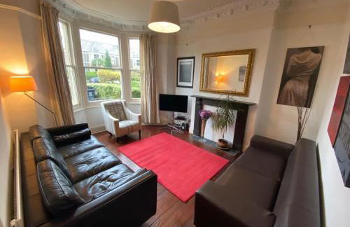 Spacious 4 Bedroom Character Home in Pontcanna - Foto 3