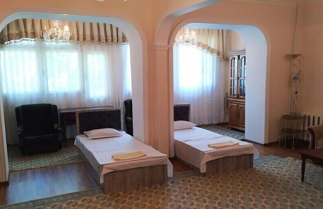 Guest House near Mirabad Bazaar - Foto 1