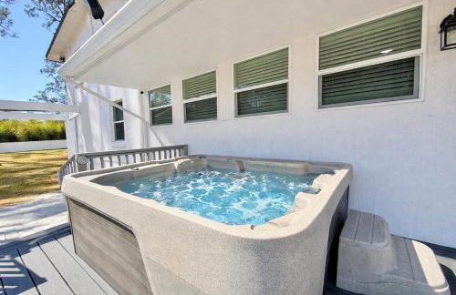 Jax 5BR Family Paradise -Hot Tub-Game Room-Patio- - Photo 3